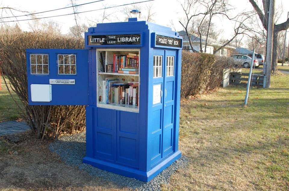 read-me-deadly-little-free-library
